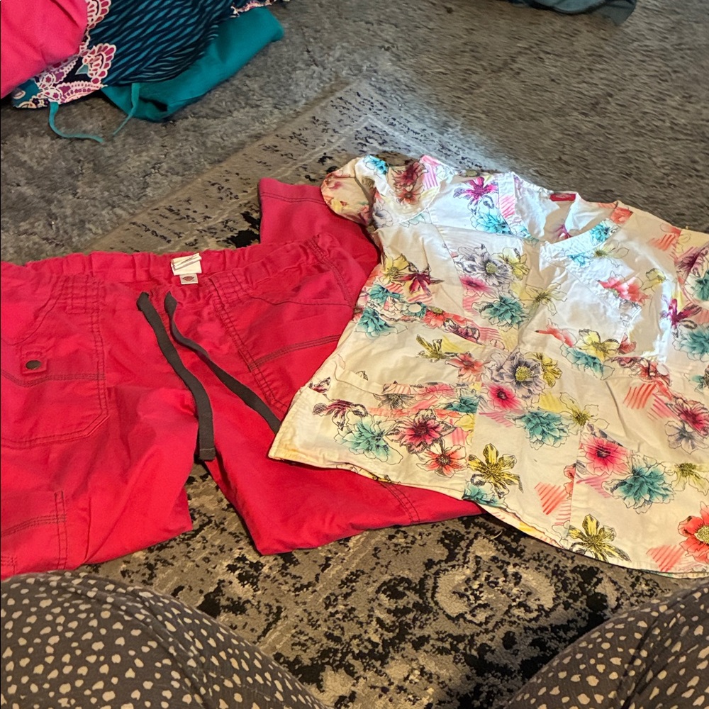 Dickies pink scrubs and Floral Top